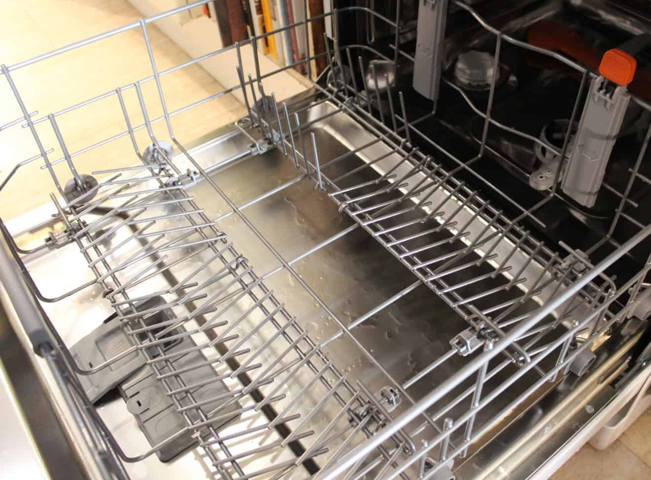 HOTPOINT ULTIMA HFO 3P23 WL洗碗机回顾